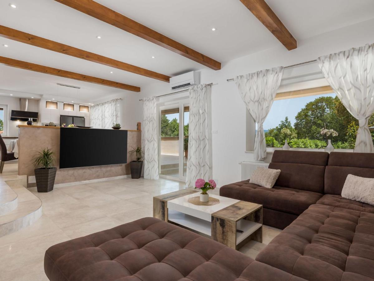 Villa Matea - Mlk150 By Interhome Dobrinj Eksteriør bilde
