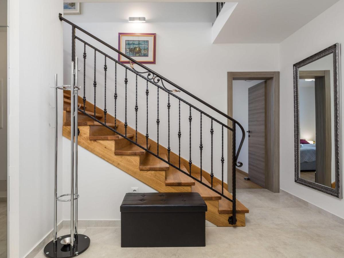 Villa Matea - Mlk150 By Interhome Dobrinj Eksteriør bilde