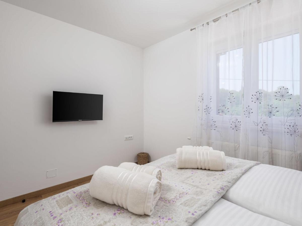Villa Matea - Mlk150 By Interhome Dobrinj Eksteriør bilde